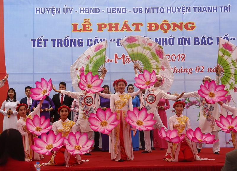 Bí thư Hoàng Trung Hải tham dự Tết trồng cây tại huyện Thanh Trì - Ảnh 5