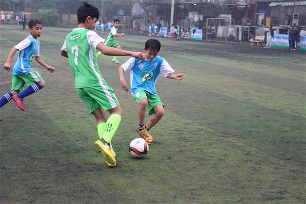 Gần 50 đội tuyển tham gia giải bóng đá học sinh trên địa bàn Hà Nội - Ảnh 1