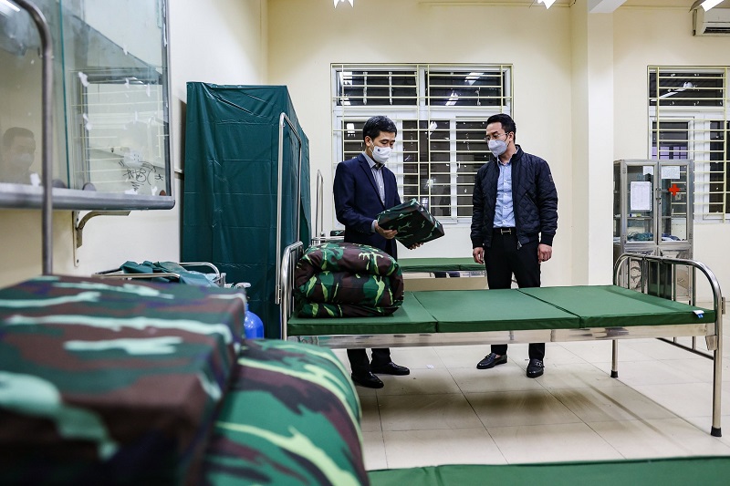 Quận Hoàn Kiếm: Trạm y tế lưu động thu dung, điều trị người bệnh Covid-19 sẵn sàng đón bệnh nhân từ tối 13/12 - Ảnh 7