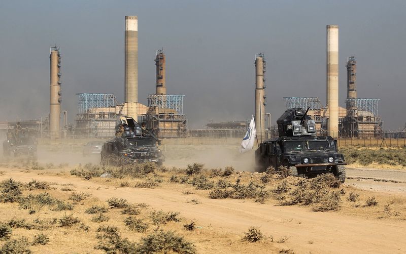 Giá dầu khởi sắc trong tuần do căng thẳng leo thang tại Trung Đông - Ảnh 1