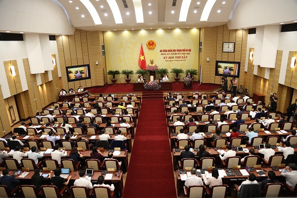 Hà Nội tiến hành lấy phiếu tín nhiệm đối với 36 chức danh lãnh đạo chủ chốt - Ảnh 1