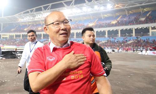 Thầy Park: Xin tặng chức vô địch AFF Cup cho CĐV Việt Nam - Ảnh 1