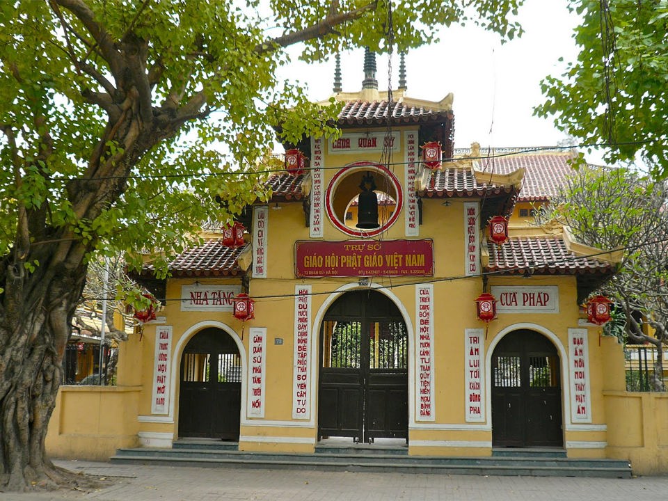 Gợi ý 10 địa chỉ du lịch tâm linh hấp dẫn nhất ở Thủ đô Hà Nội - Ảnh 1