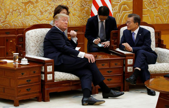Toàn cảnh Tổng thống Trump và phu nhân Melania thăm Hàn Quốc - Ảnh 7
