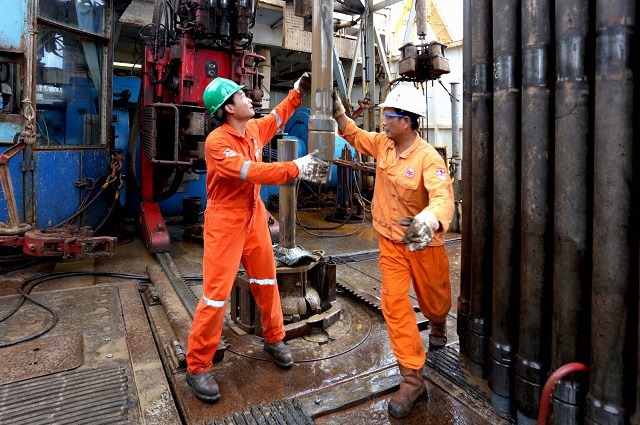 PVN hoàn thành kế hoạch khai thác dầu thô - Ảnh 1