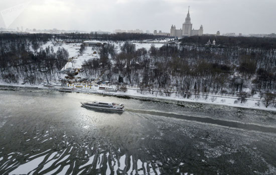 Cận cảnh thủ đô Moscow biến thành Vương quốc Băng trong đợt giá rét kỷ lục - Ảnh 7