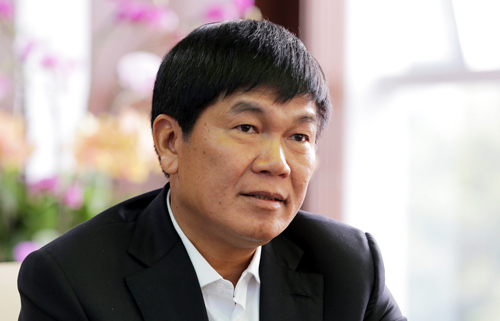 Ông Trần Đình Long trở lại là tỷ phú USD - Ảnh 1