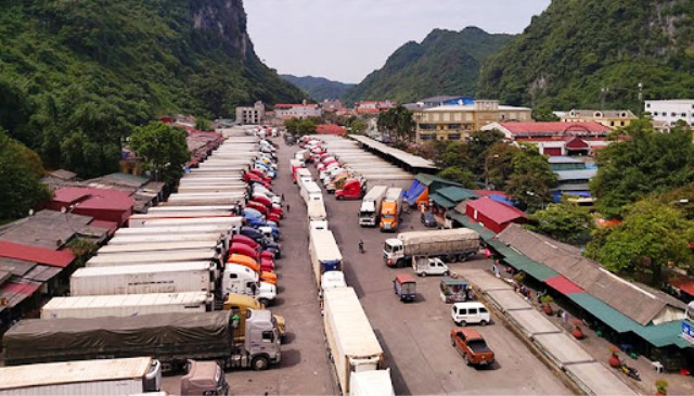 Trung Quốc đang nỗ lực cùng Việt Nam khắc phục ùn ứ nông sản tại cửa khẩu Lạng Sơn - Ảnh 1