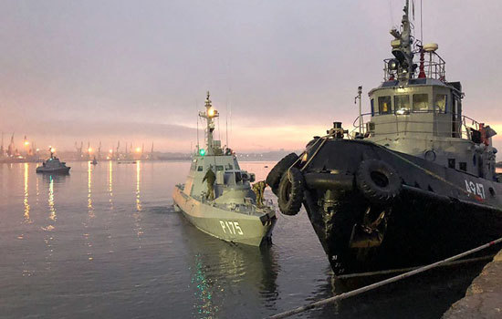 Điện Kremlin bác yêu cầu của Mỹ về việc thả các thủy thủ tàu Ukraine - Ảnh 1