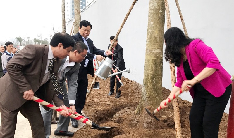Huyện Thanh Oai phát động Tết trồng cây tại Khu đô thị Thanh Hà - Ảnh 1