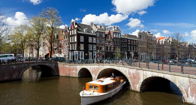 Amsterdam - sự lựa chọn khó khăn - Ảnh 1