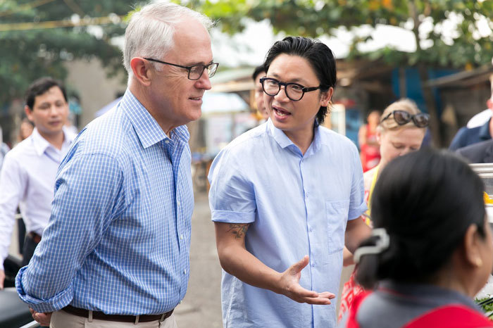 Thủ tướng Úc lần đầu thưởng thức ''bánh mì'' tại Đà Nẵng - Ảnh 5