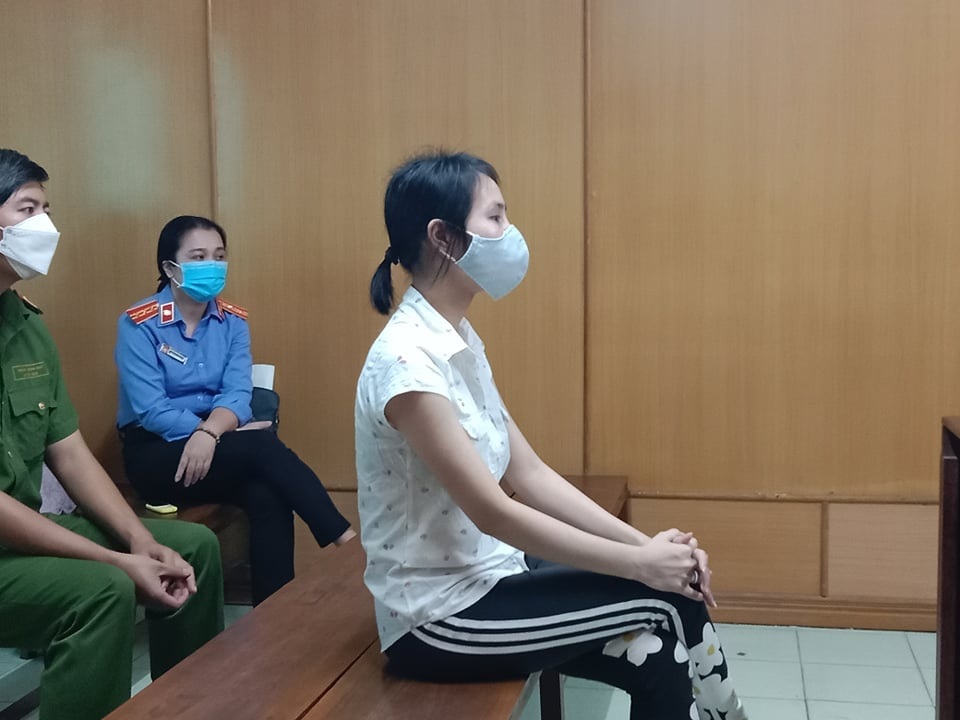 TP Hồ Chí Minh: Cô gái từng thi “Thách thức danh hài” bị phạt 19 năm tù về tội cướp ngân hàng - Ảnh 1