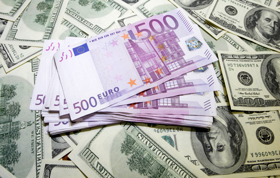 Đồng euro suy yếu, USD chạm đỉnh 3 tháng - Ảnh 1