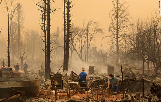Cháy rừng tại California lan rộng khiến 23 người thiệt mạng - Ảnh 2
