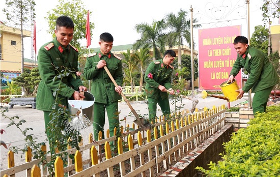 Xuân về ở Lữ đoàn tác chiến điện tử 87 - Ảnh 1