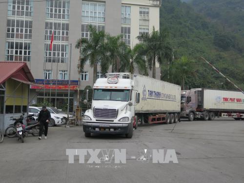 Cửa khẩu Tân Thanh đã thông thoáng sau gần 10 ngày ùn tắc xe chở hàng nông sản - Ảnh 1