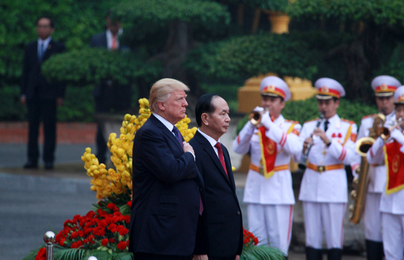 Chủ tịch nước Trần Đại Quang chủ trì lễ đón Tổng thống Donald Trump - Ảnh 6