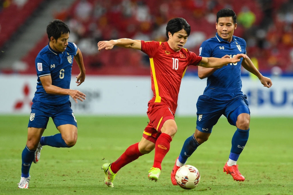 ĐT Việt Nam 0 - 2 ĐT Thái Lan: Thất bại đầu tiên của thầy Park - Ảnh 1