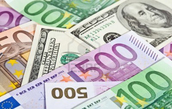 Đồng USD ghi nhận tháng tăng mạnh nhất trong 1 năm - Ảnh 1
