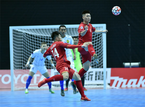 VCK Futsal châu Á 2018: Đội tuyển Việt Nam thua ngược trận mở màn - Ảnh 1