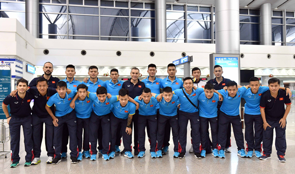ĐT Futsal Việt Nam lên đường sang Trung Quốc dự giải futsal quốc tế CFA 2017 - Ảnh 1