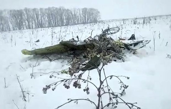 Máy bay AN-148 của Saratov Airlines rơi với vận tốc kinh hoàng - Ảnh 1