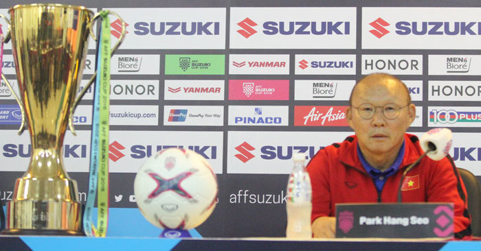 HLV Park Hang Seo: "Cầu thủ Malaysia muốn chỉ trích tôi" - Ảnh 1