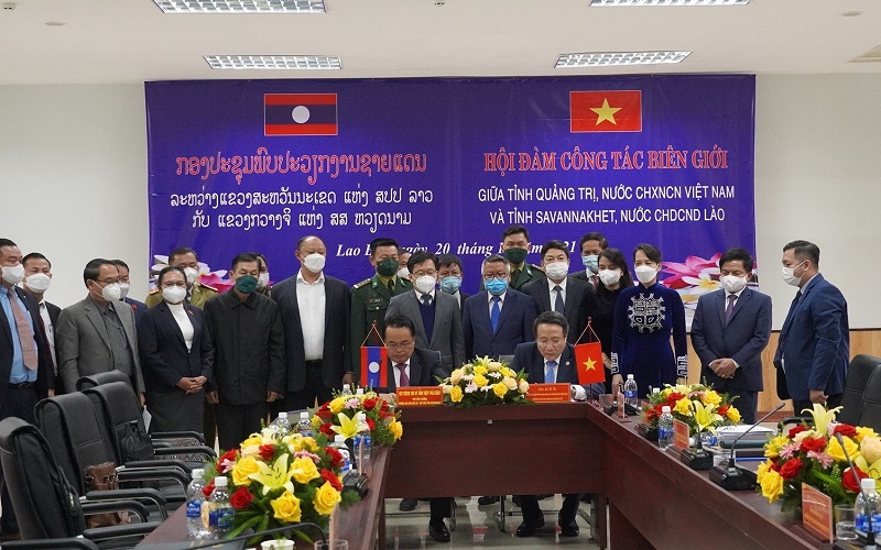 Hội đàm công tác biên giới 2 tỉnh Quảng Trị - Savannakhet - Ảnh 1