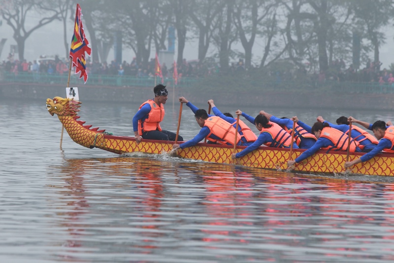 Chủ tịch Nguyễn Đức Chung khai hội bơi chải thuyền rồng Hà Nội - Ảnh 4