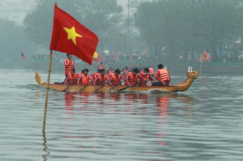 Chủ tịch Nguyễn Đức Chung khai hội bơi chải thuyền rồng Hà Nội - Ảnh 7