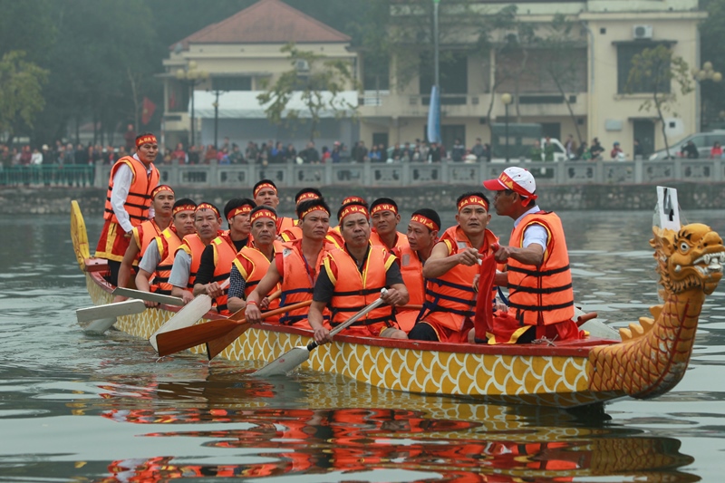 Chủ tịch Nguyễn Đức Chung khai hội bơi chải thuyền rồng Hà Nội - Ảnh 8