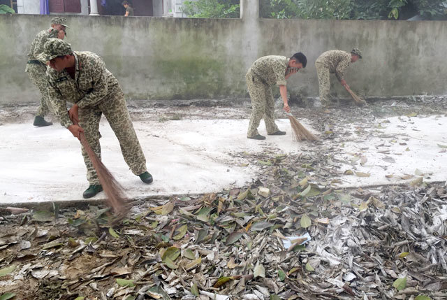 Hà Nội: Hình ảnh sau nhiều ngày mưa lũ gây ngập lụt ở Chương Mỹ - Ảnh 2