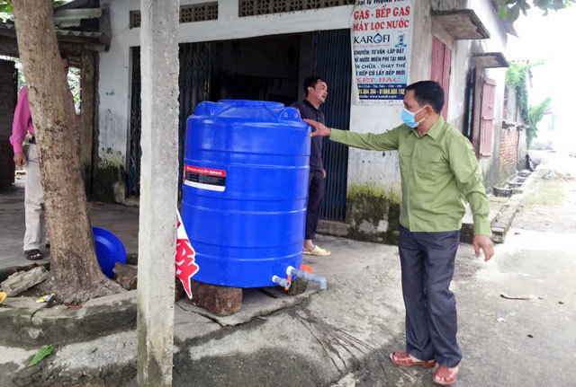 Hà Nội: Hình ảnh sau nhiều ngày mưa lũ gây ngập lụt ở Chương Mỹ - Ảnh 3