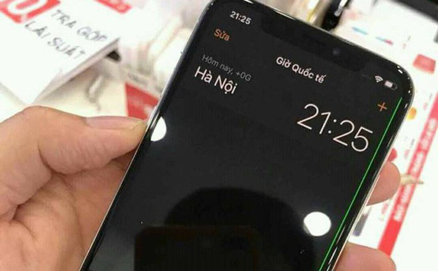 Điện thoại iPhone X đã gặp lỗi sọc xanh màn hình tại Việt Nam - Ảnh 1
