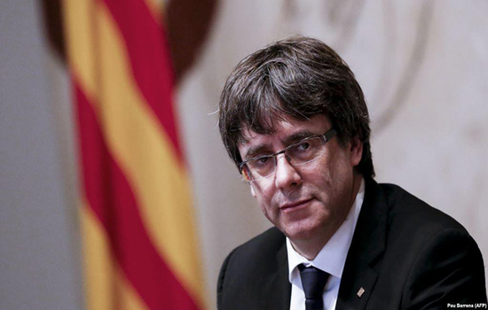 Thủ hiến vùng Catalonia hoãn tuyên bố độc lập - Ảnh 1