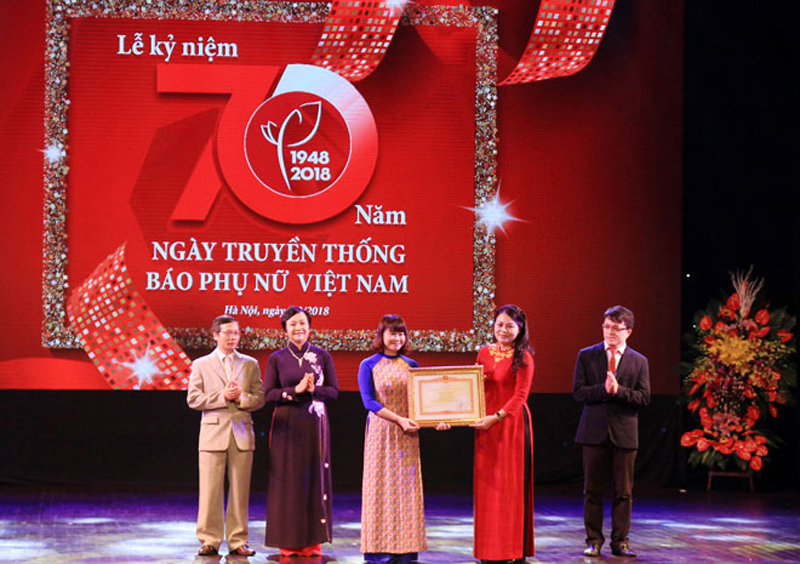 Báo Phụ nữ Việt Nam: 70 năm bảo vệ quyền lợi cho phụ nữ - Ảnh 1