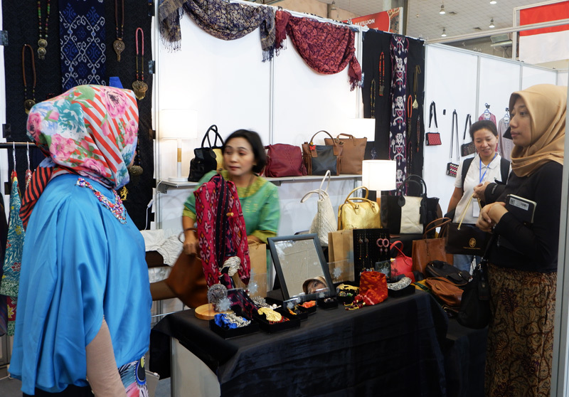 Hội chợ thời trang Việt Nam 2018 - nơi mở rộng giao thương hàng hóa với thế giới - Ảnh 4