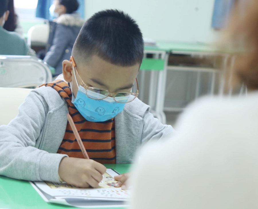 Kiểm tra đối với lớp 1, 2 tại Hà Nội: Giải pháp căn cơ vẫn là trực tuyến - Ảnh 1