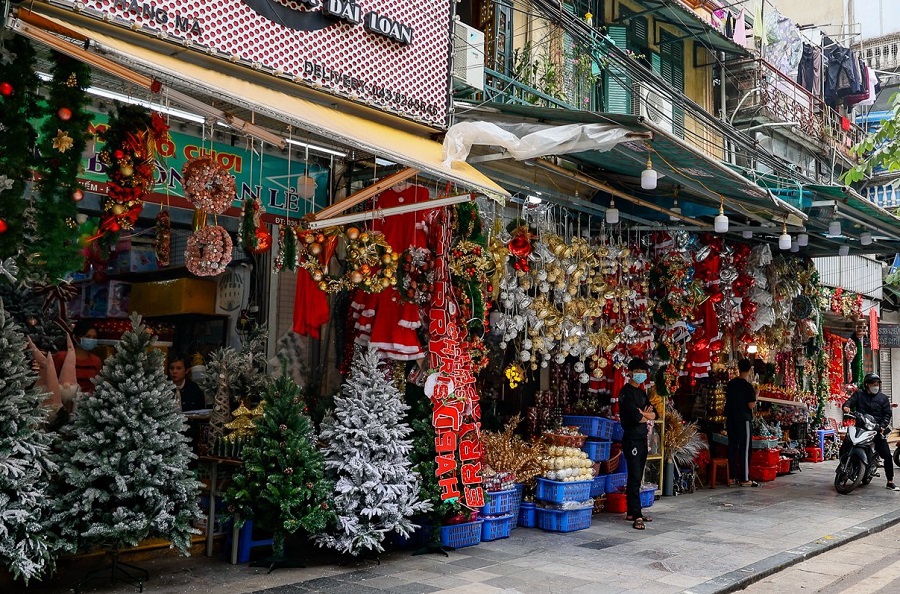 Quận Hoàn Kiếm: Kiểm tra, nhắc nhở hạn chế tập trung đông người tại địa điểm công cộng dịp Giáng sinh, Tết dương lịch - Ảnh 10