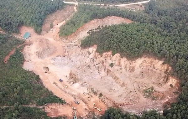 Huyện Can Lộc - Hà Tĩnh: Sẽ xử lý vi phạm như thế nào tại mỏ đất Phú Lộc 2 - Ảnh 1