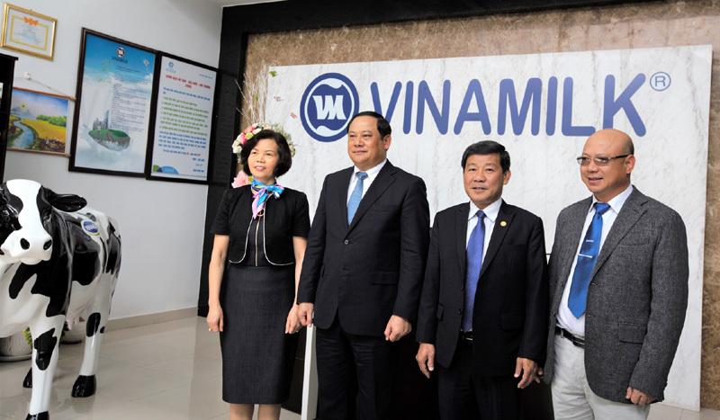 Phó Thủ tướng Lào thăm và làm việc với Vinamilk - Ảnh 1