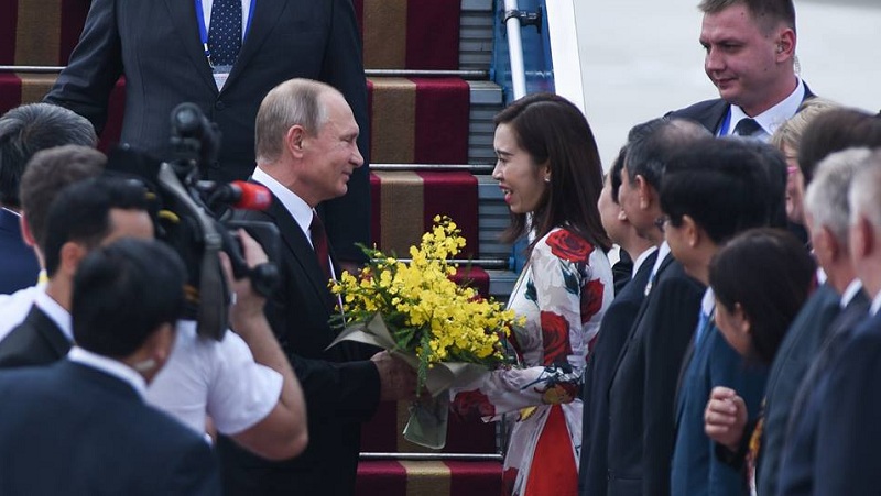 Tổng thống Nga Putin đã đến Đà Nẵng dự Tuần lễ Cấp cao APEC - Ảnh 3