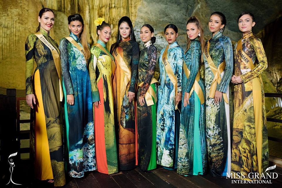 Mỹ nhân thế giới xúng xính trong áo dài Việt Nam - Ảnh 4