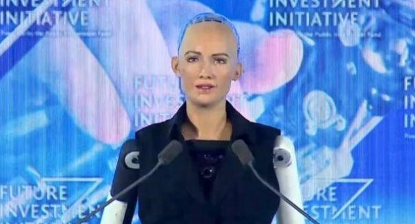 Robot được cấp quyền công dân nhiều quyền hơn cả phụ nữ Ả Rập - Ảnh 1