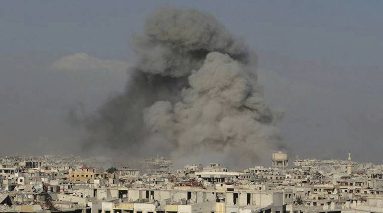 Không kích và đạn pháo xuất hiện ngay sau lệnh ngừng bắn ở Syria - Ảnh 1