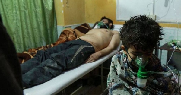 Đông Ghouta hứng chịu cuộc tấn công hóa học ngay sau lệnh ngừng bắn - Ảnh 1