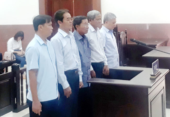 Nguyên Phó Thống đốc NHNN Đặng Thanh Bình thoát án tù giam - Ảnh 1
