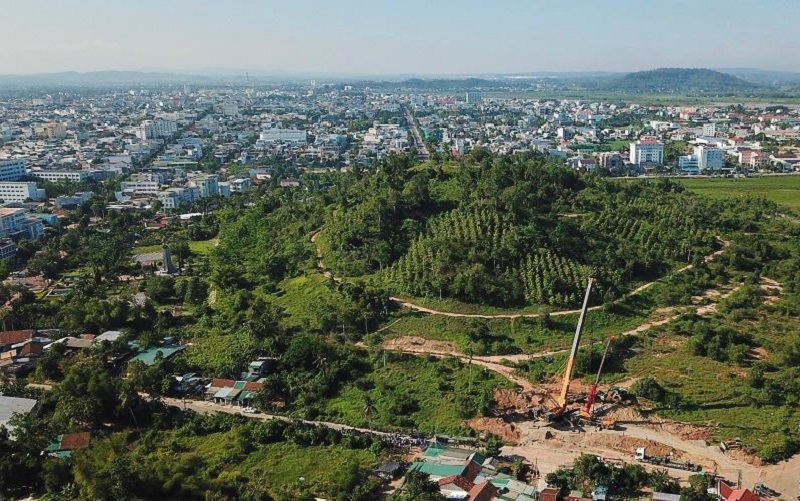 Quảng Ngãi dự tính xây công viên Thiên Bút khoảng 40ha - Ảnh 1