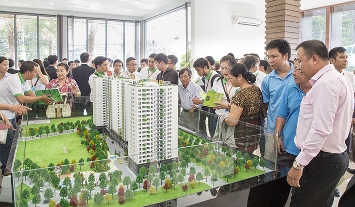 Thị trường bất động sản TP Hồ Chí Minh: Lệch pha cung - cầu vì chính sách - Ảnh 1